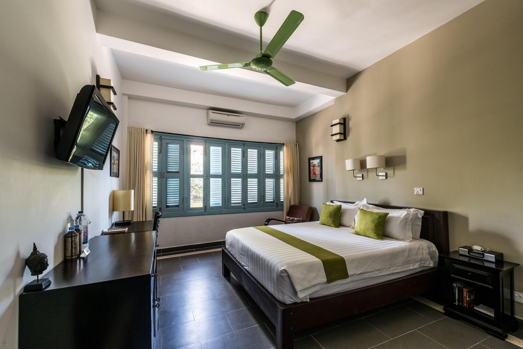 The Columns Hotel Kampot Kültér fotó