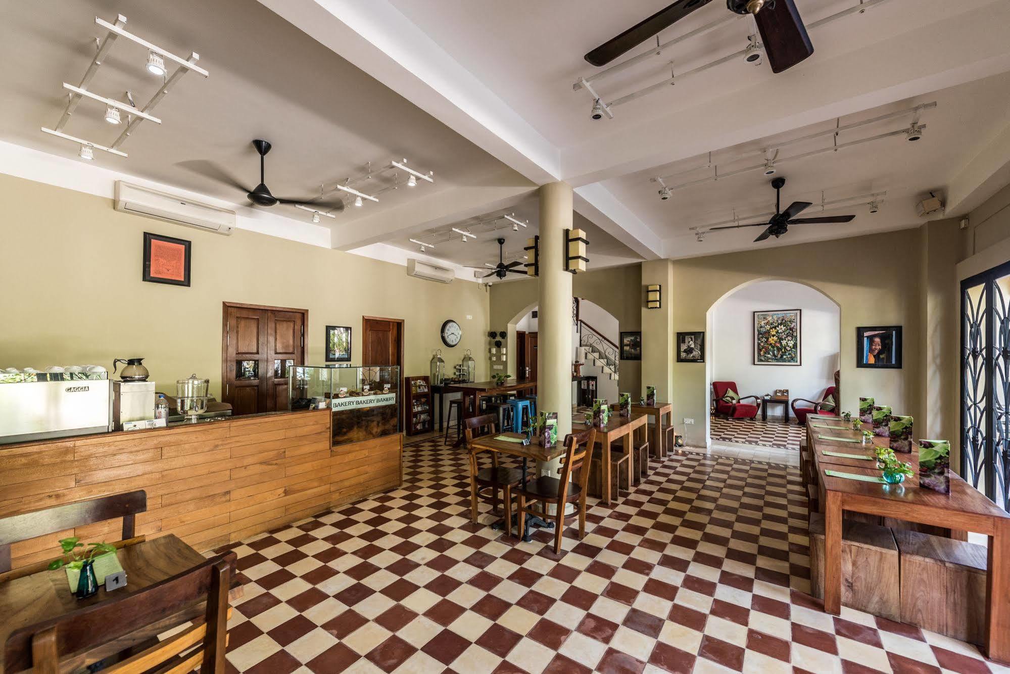 The Columns Hotel Kampot Kültér fotó