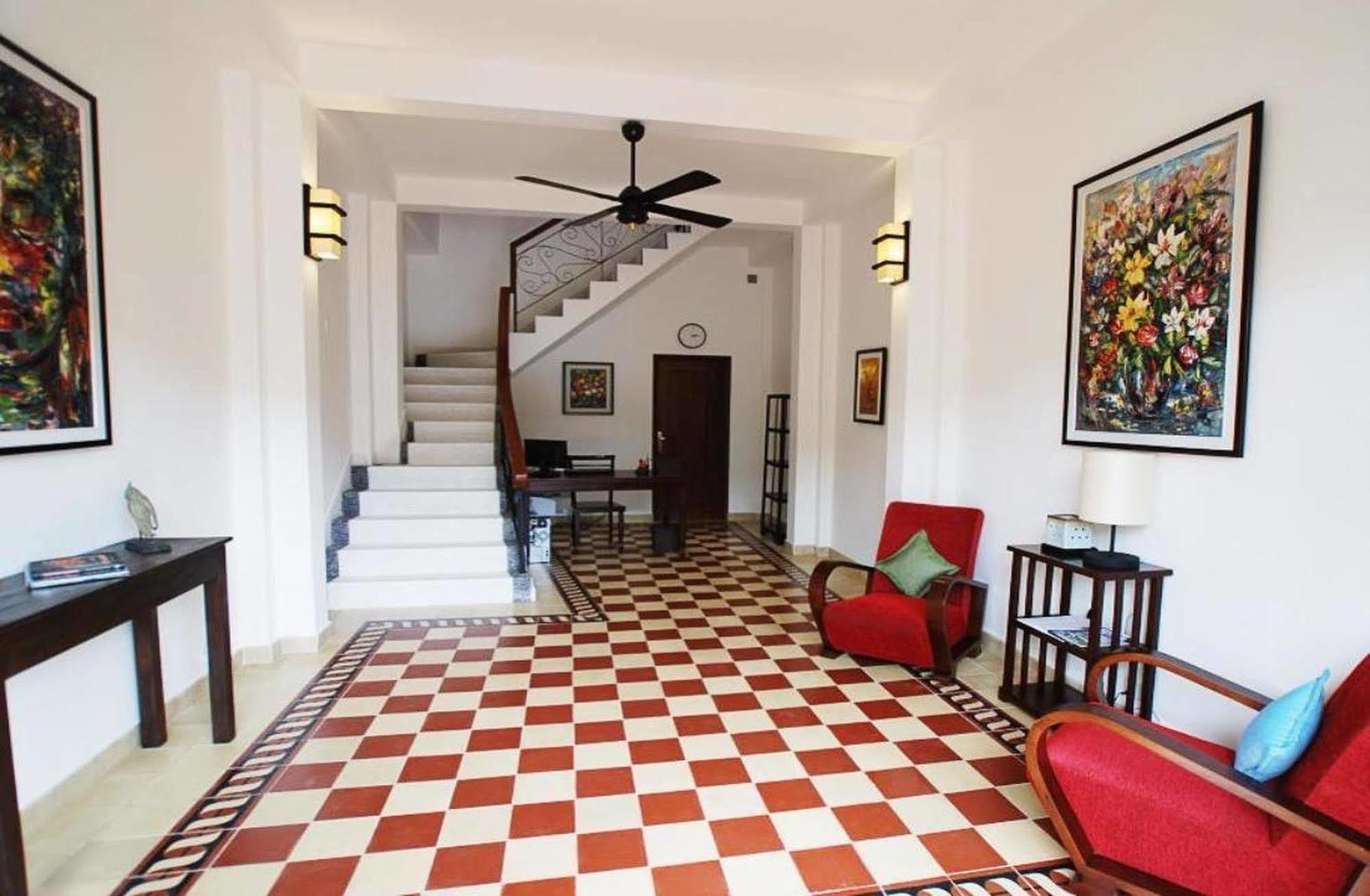 The Columns Hotel Kampot Kültér fotó